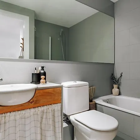 Huelma - 1 Bedroom And Terrace In Eixample Dreta *